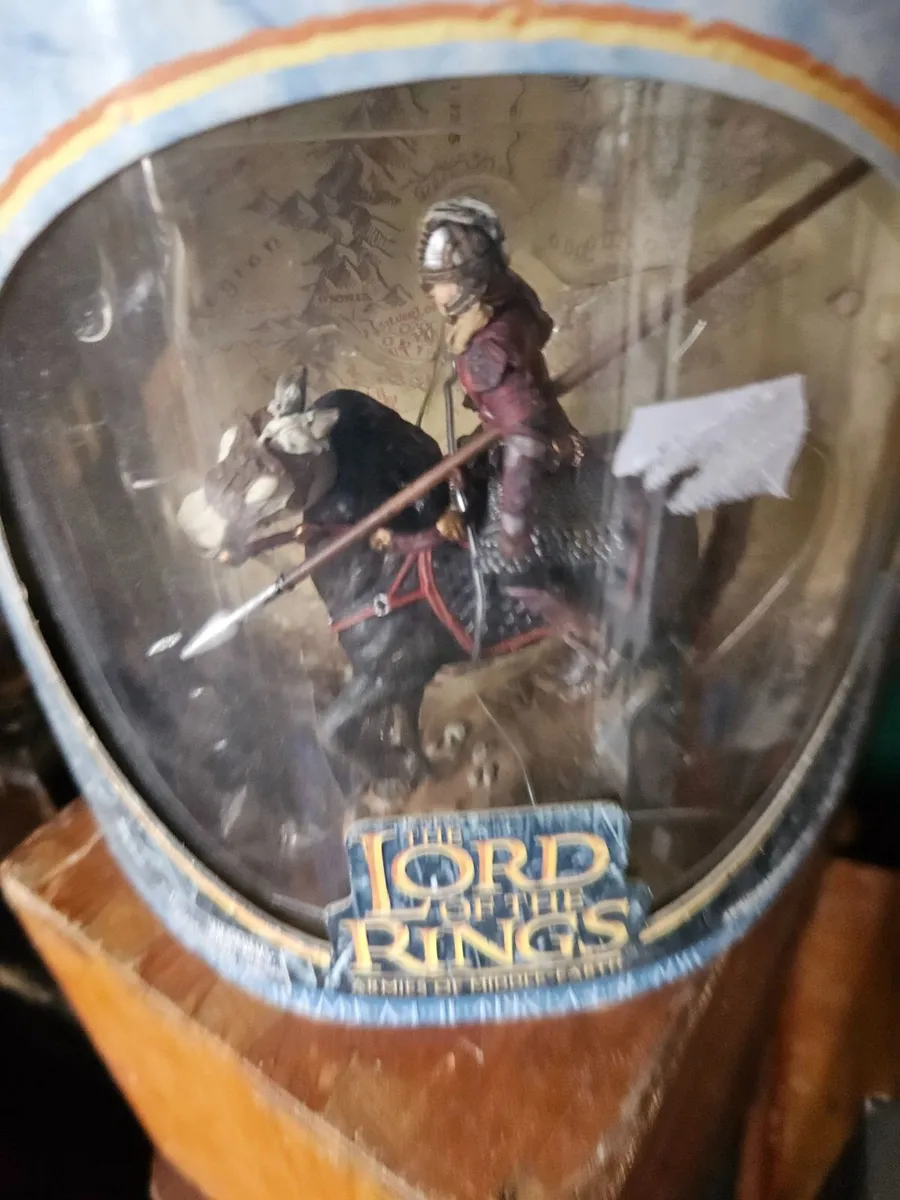 Lord of the Rings Figure on Horse Back - Image 1