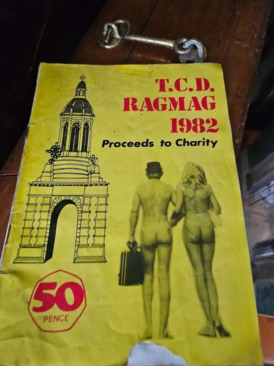 Vintage Trinity College Dublin Ragmag 1982 - Image 1