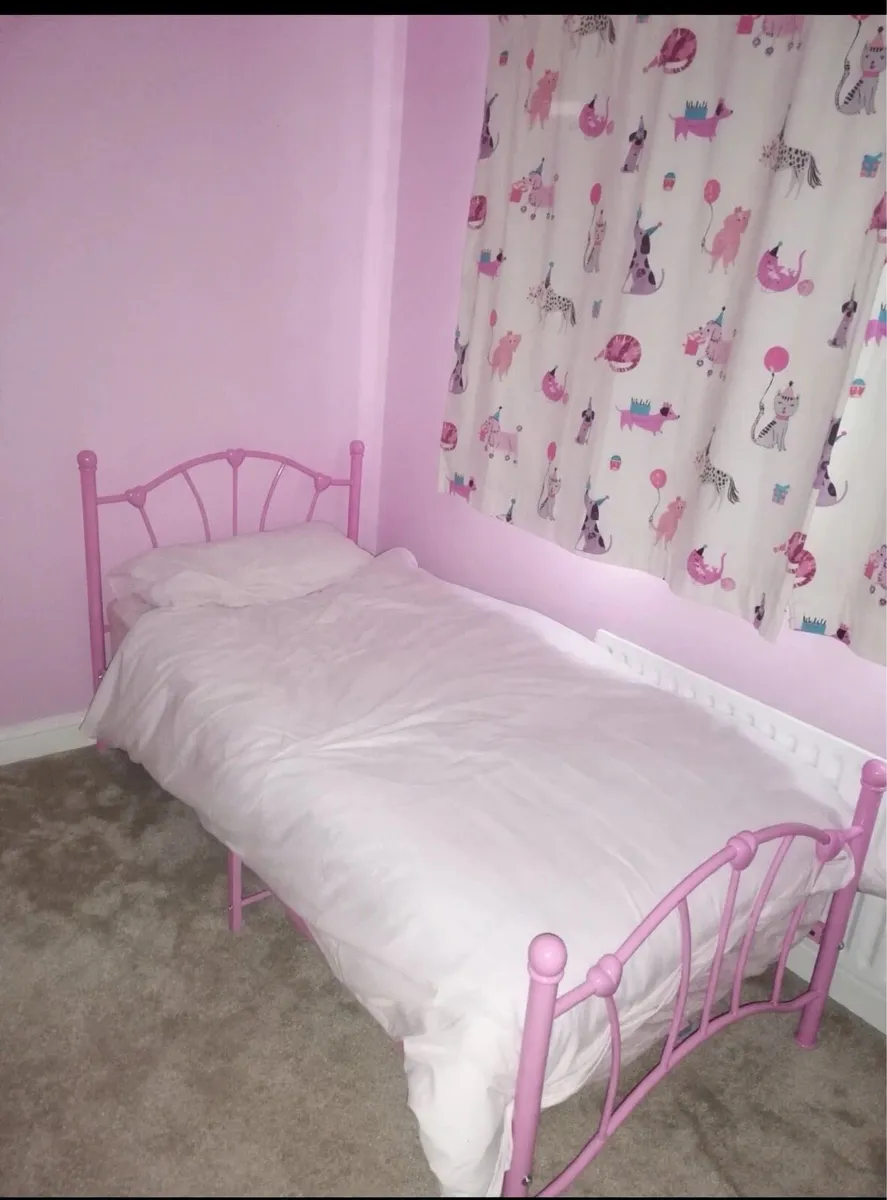 Single bed-frame & Mattress - Image 1