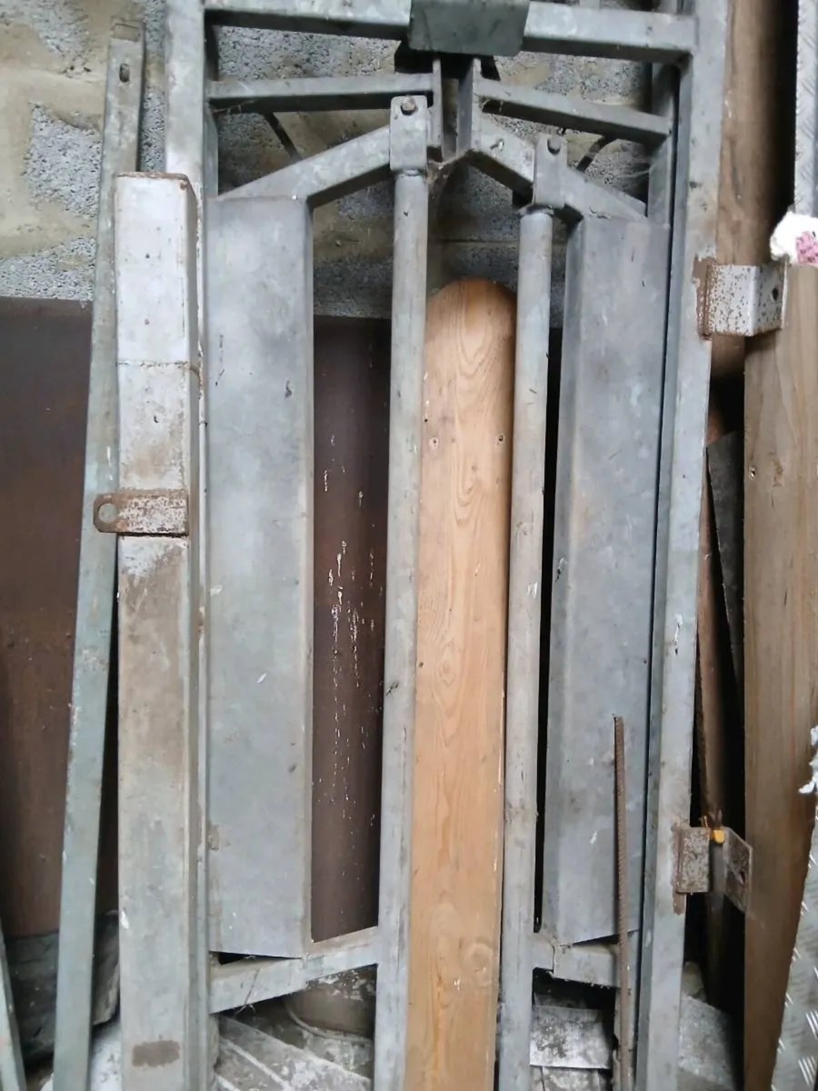 Fully auto crush gate new call 0868782672 for sale in Roscommon for € ...