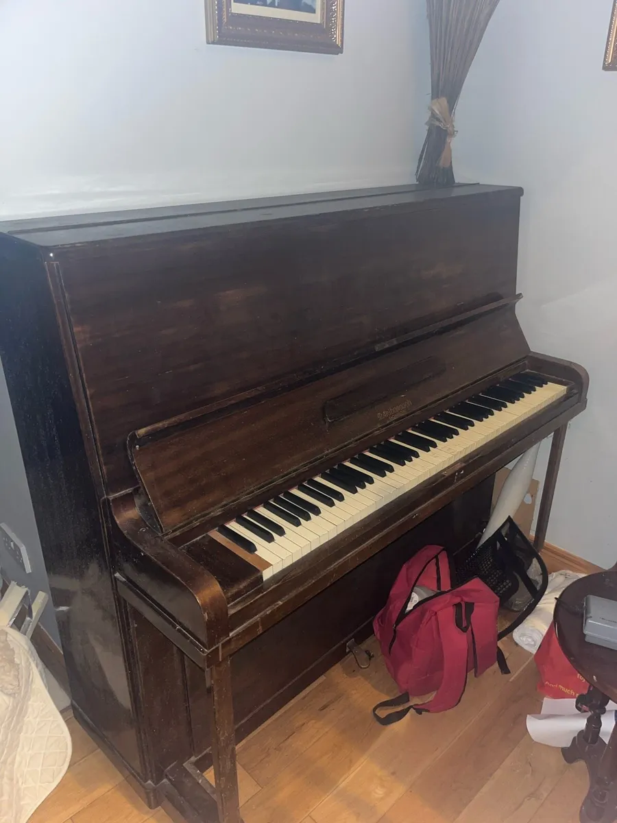Free piano - Image 1