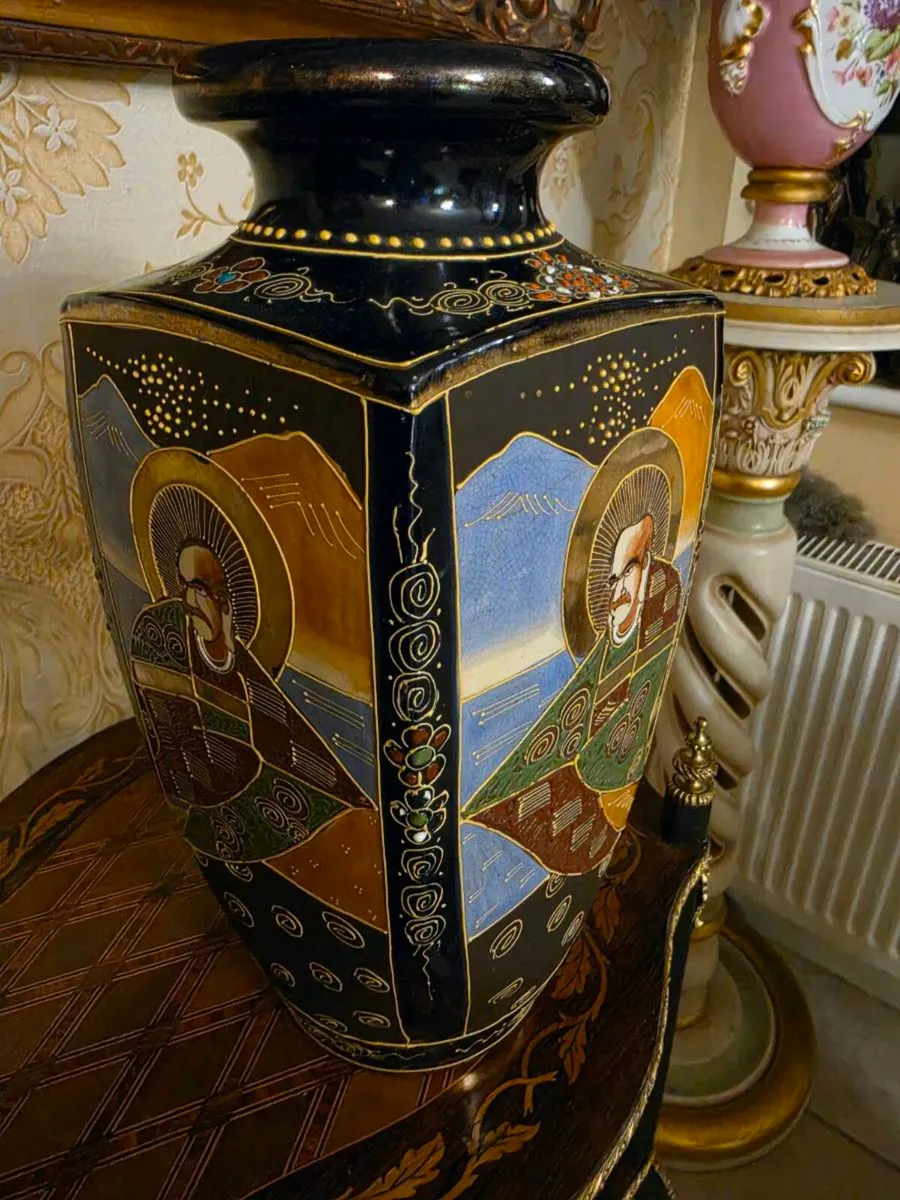 Satsuma vase - Image 3