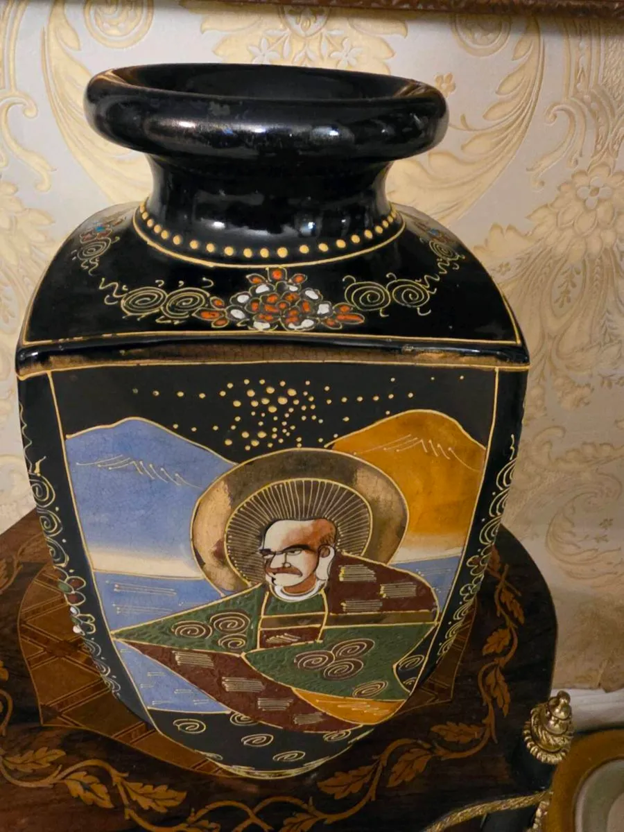 Satsuma vase - Image 4