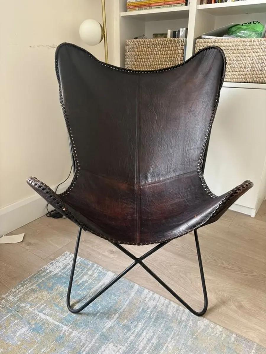 Leather chair - Image 1
