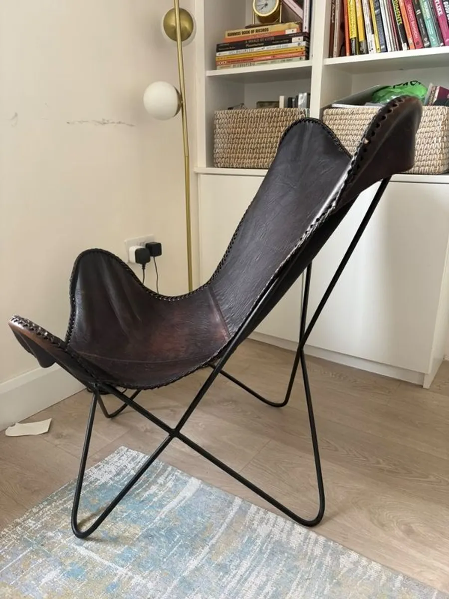 Leather chair - Image 2