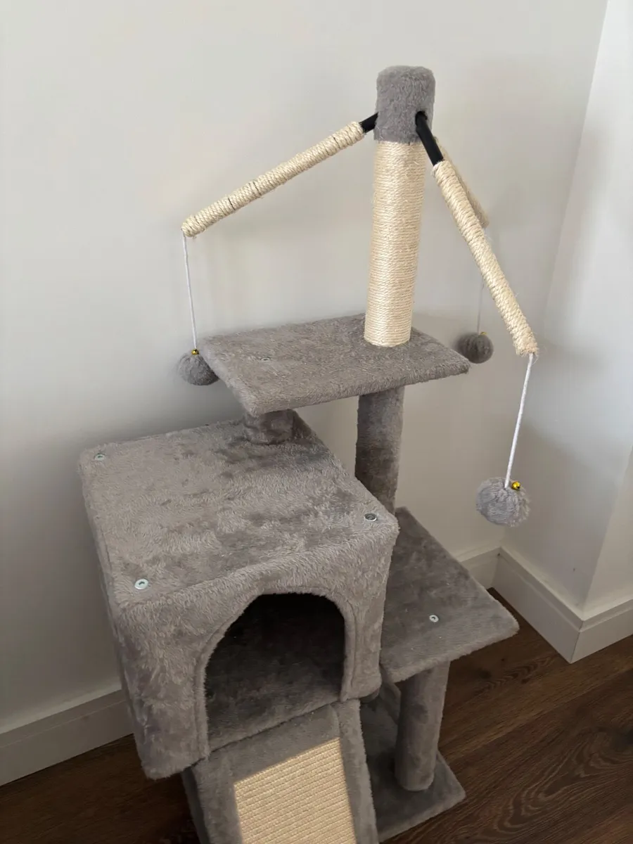 Cat tree tower scratching post - Image 1