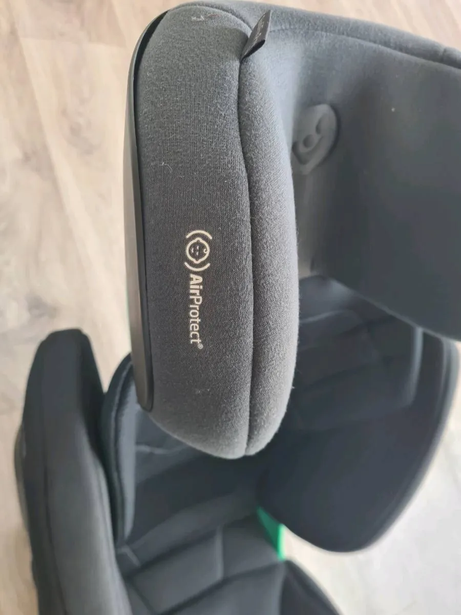 2 x  Maxi Cosi Rodifix Pro2 I- Size - Image 2