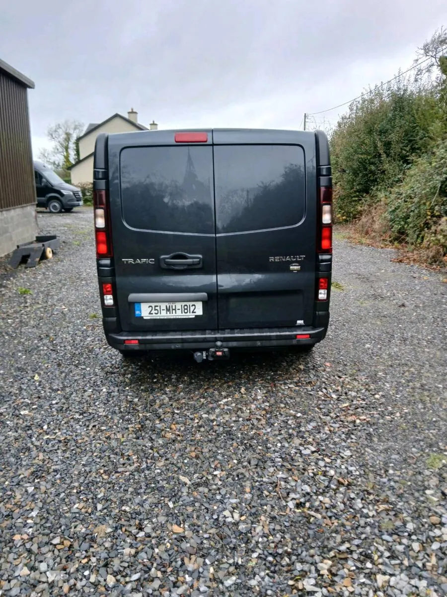 Renault Traffic - Image 4