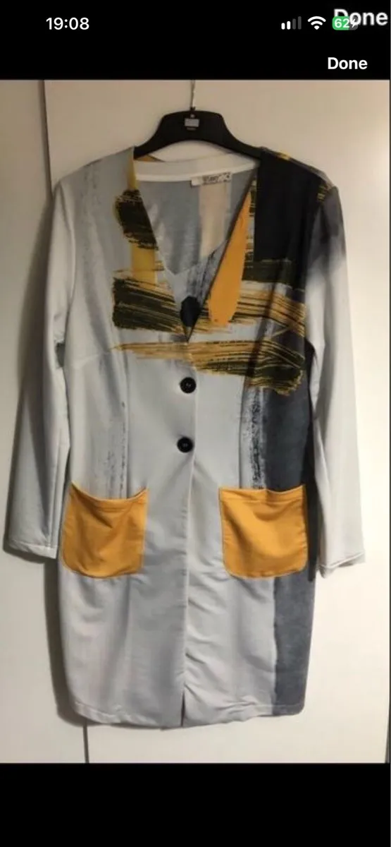 Ladies two piece top & jacket size M €15 - Image 1