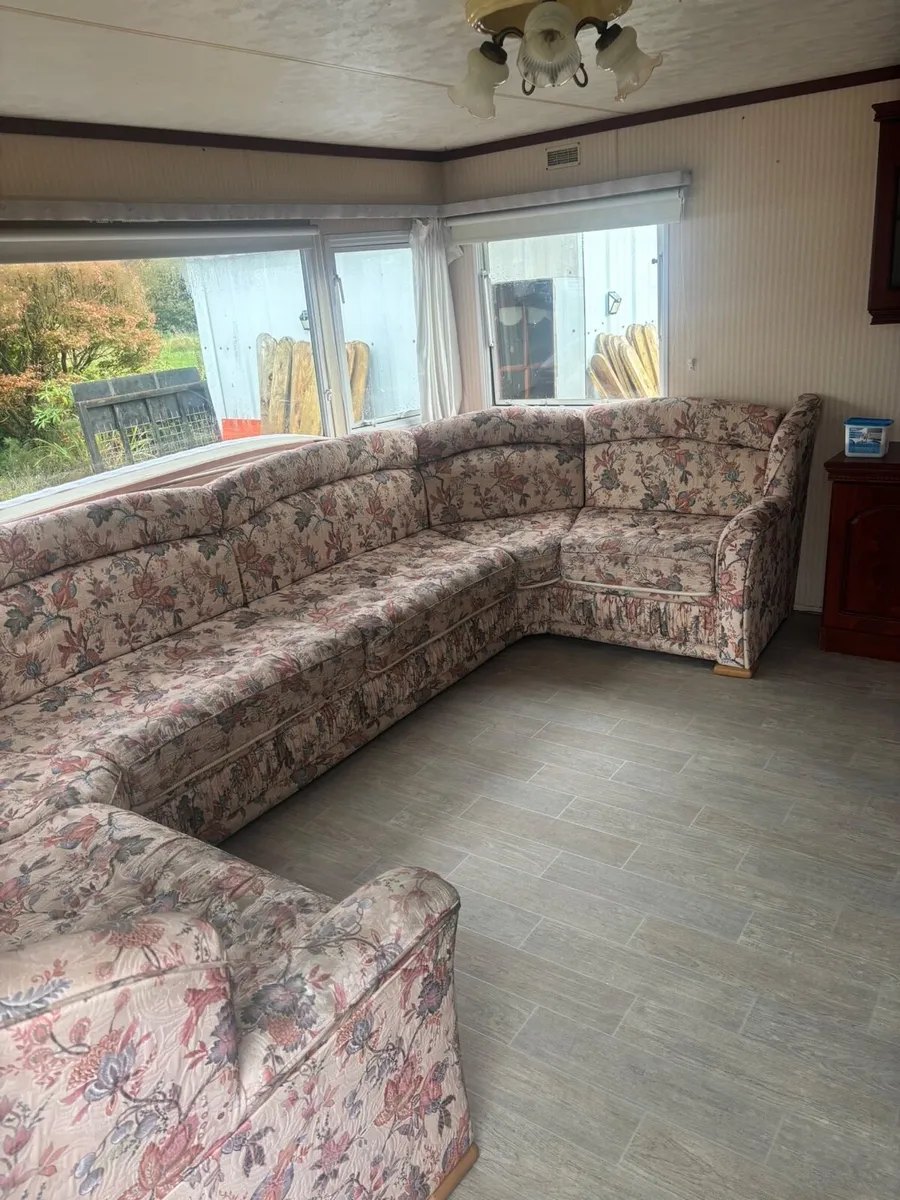 Mobile Home - Image 1