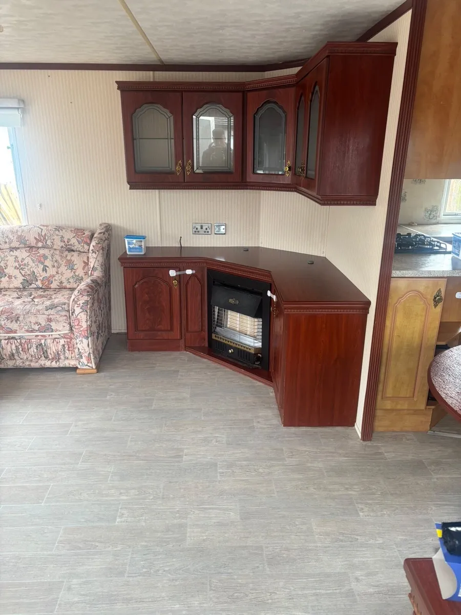 Mobile Home - Image 2