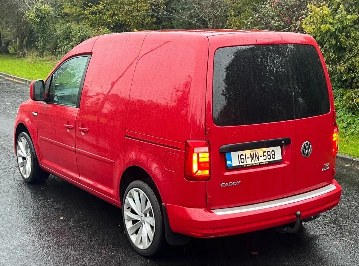 VOLKSWAGEN CADDY CVRT & TAX - Image 3