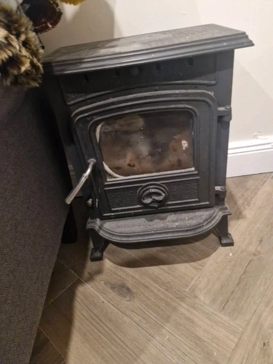 Stove - Image 1