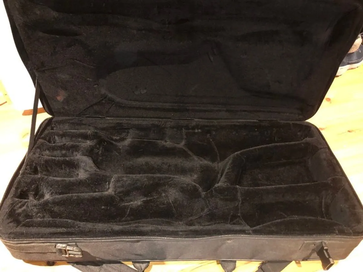 Alto/soprano double saxophone case. - Image 4