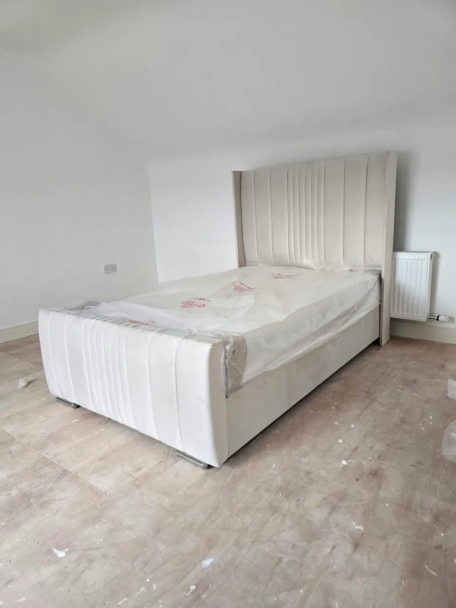 Bed - Image 1