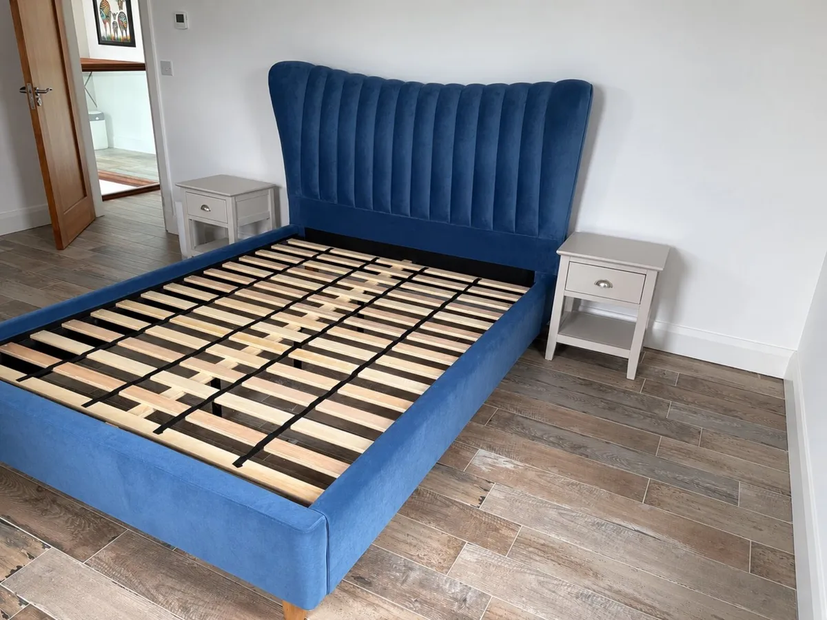 Bedframe king size - Image 1