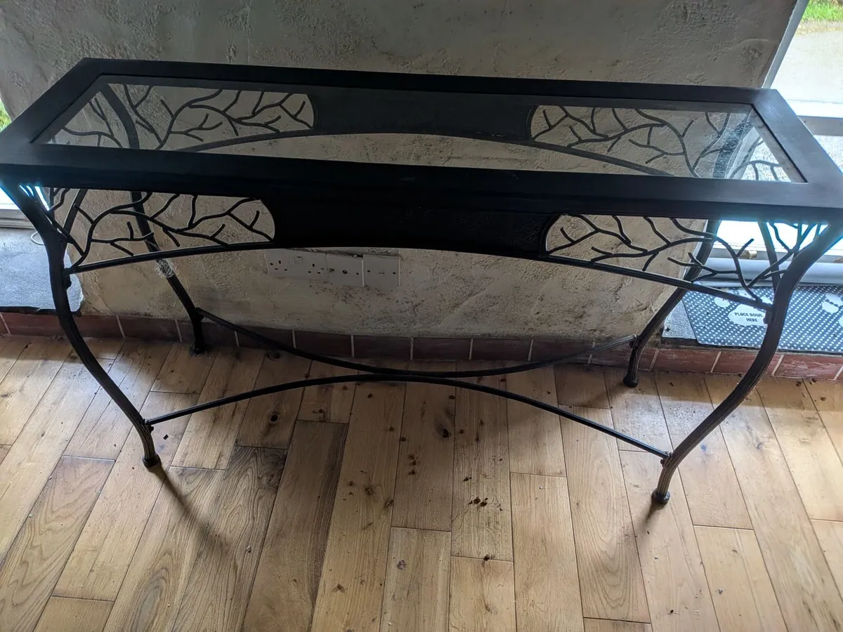 Hall consol table