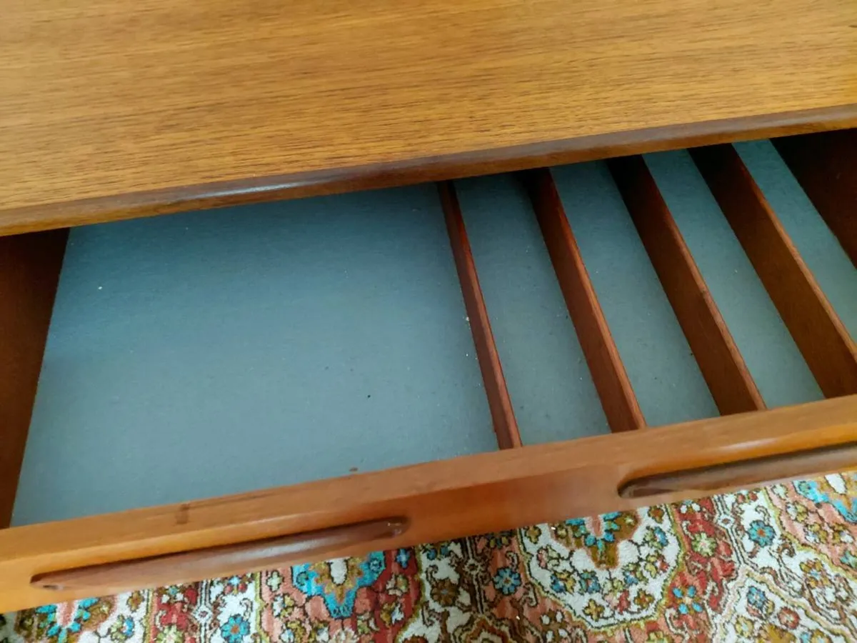 1970 G plan antique side board - Image 3