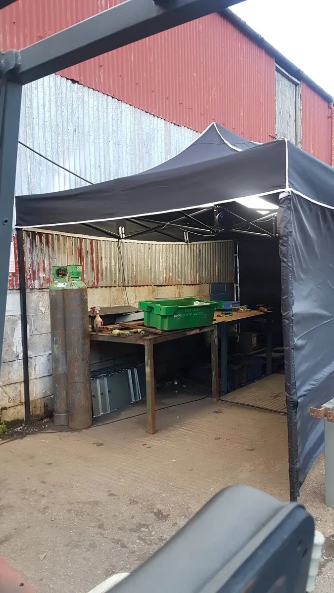 3m x 4.5m Heavy Duty PopUp Gazebo 40mm FREE DELIVE - Image 3