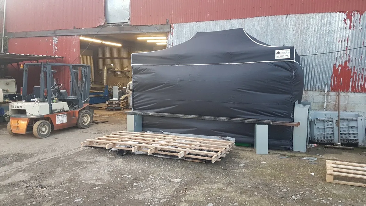 3m x 4.5m Heavy Duty PopUp Gazebo 40mm FREE DELIVE - Image 4
