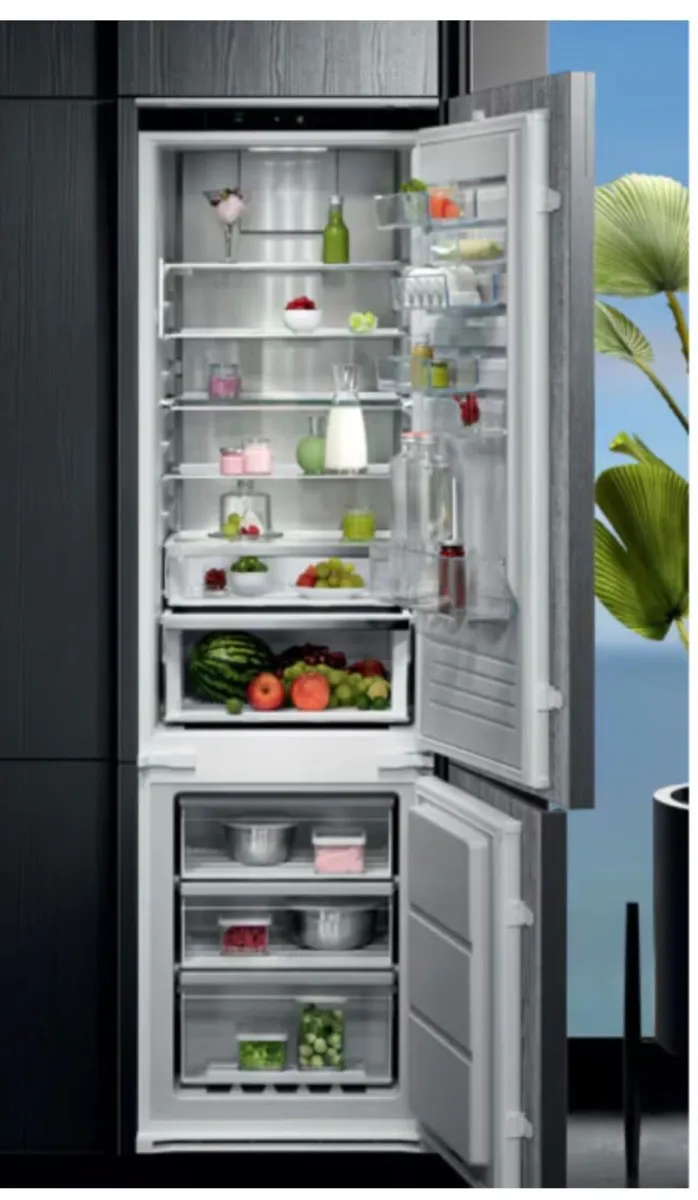 integrated Fridge / freezer - Image 1