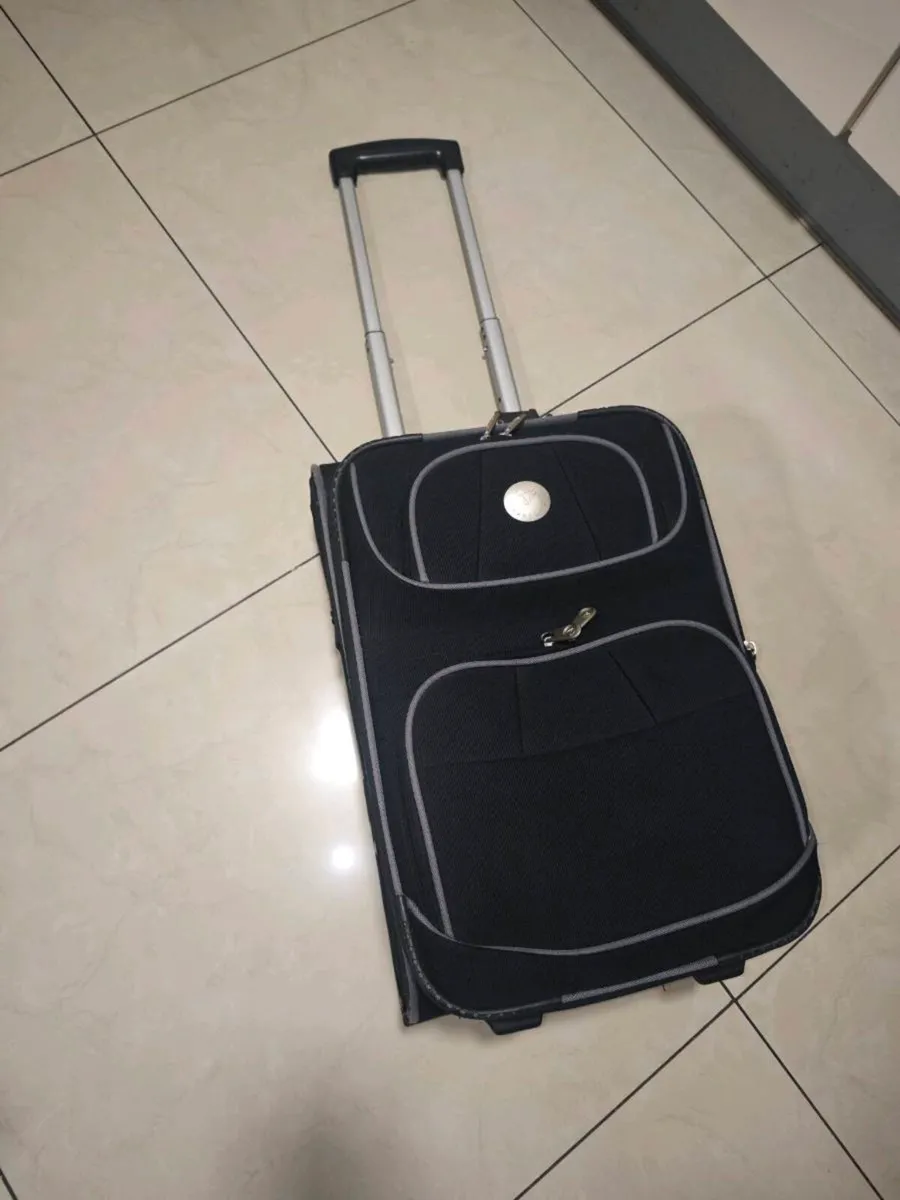 Cabin Size Expanding Suitcase - Image 1