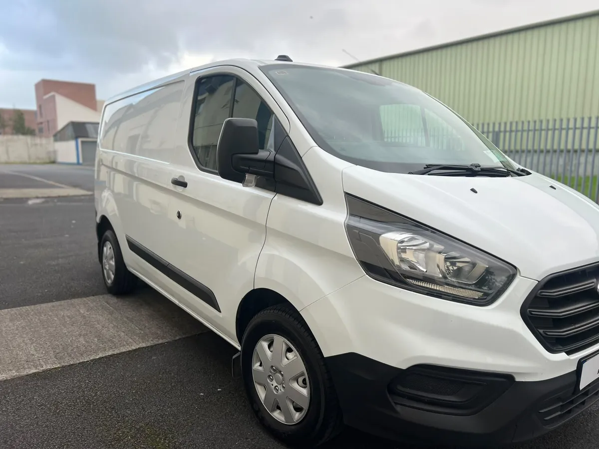 Ford Transit Custom 222 - NEW CVRT - WARRANTY - Image 2