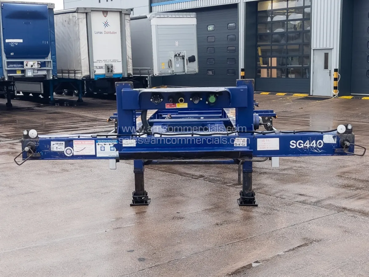 2015 DENNISON SKELETAL TRAILER - Image 2