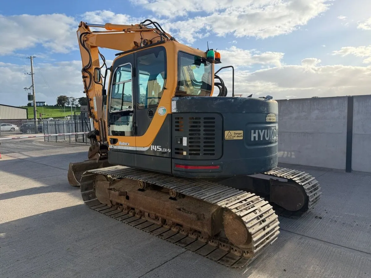 HYUNDAI ROBEX 145LCR-9 14.5 TON EXCAVATOR - Image 4
