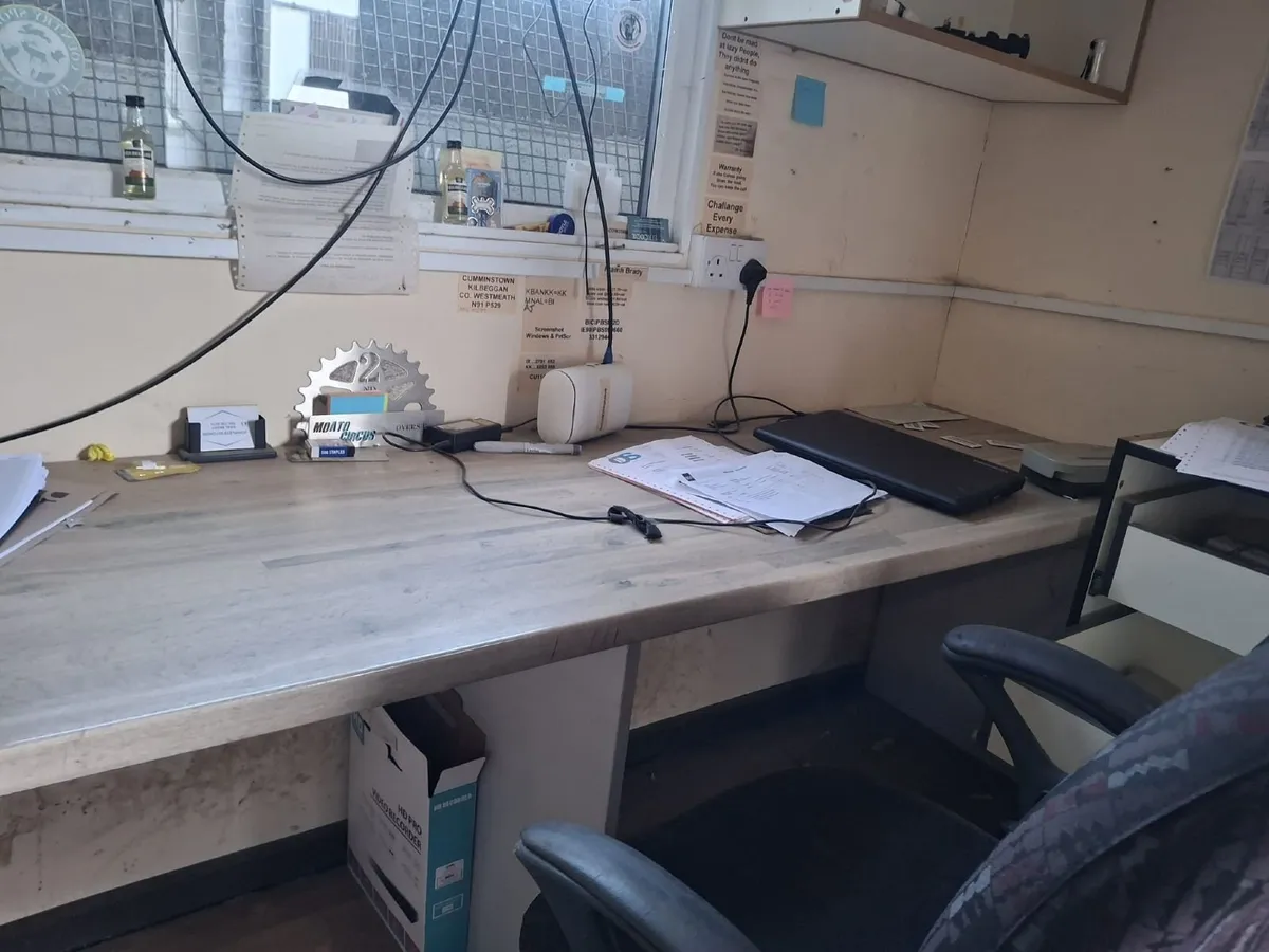 10ft x 10ft Office Cabin - Image 2