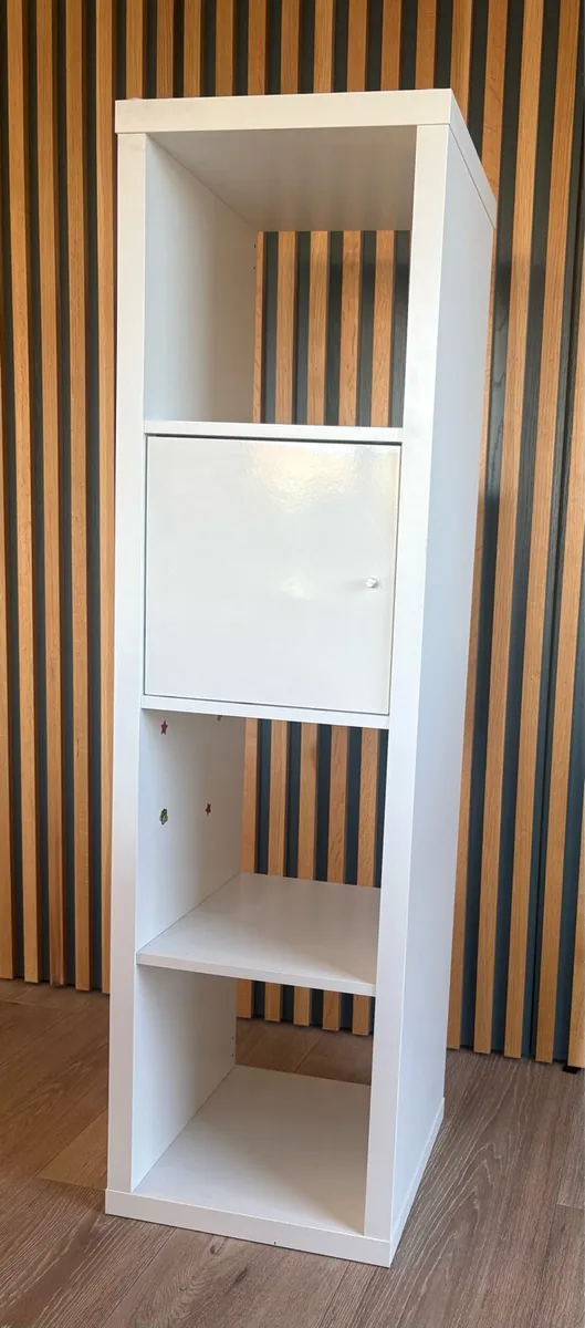 Shelving unit (IKEA Kallax) - Image 1