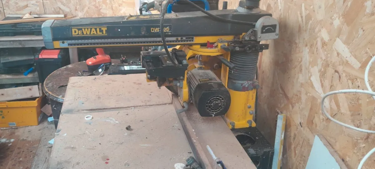 DeWalt DW720 Radial Arm Saw 230V - Image 1