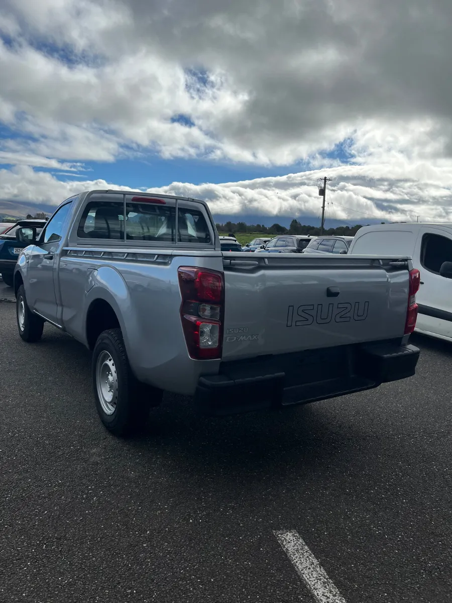Isuzu Dmax L - Image 4