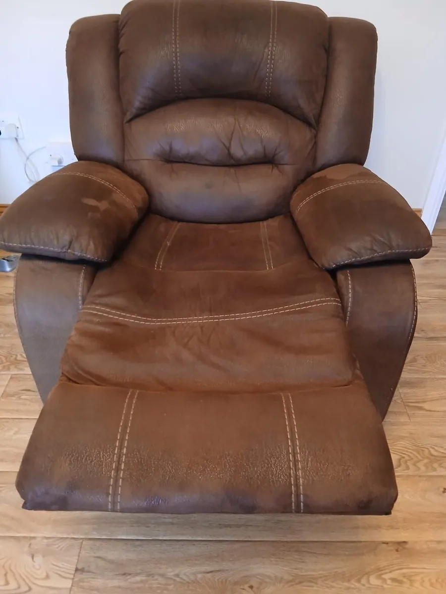 3 +1 recliner sofa - Image 2