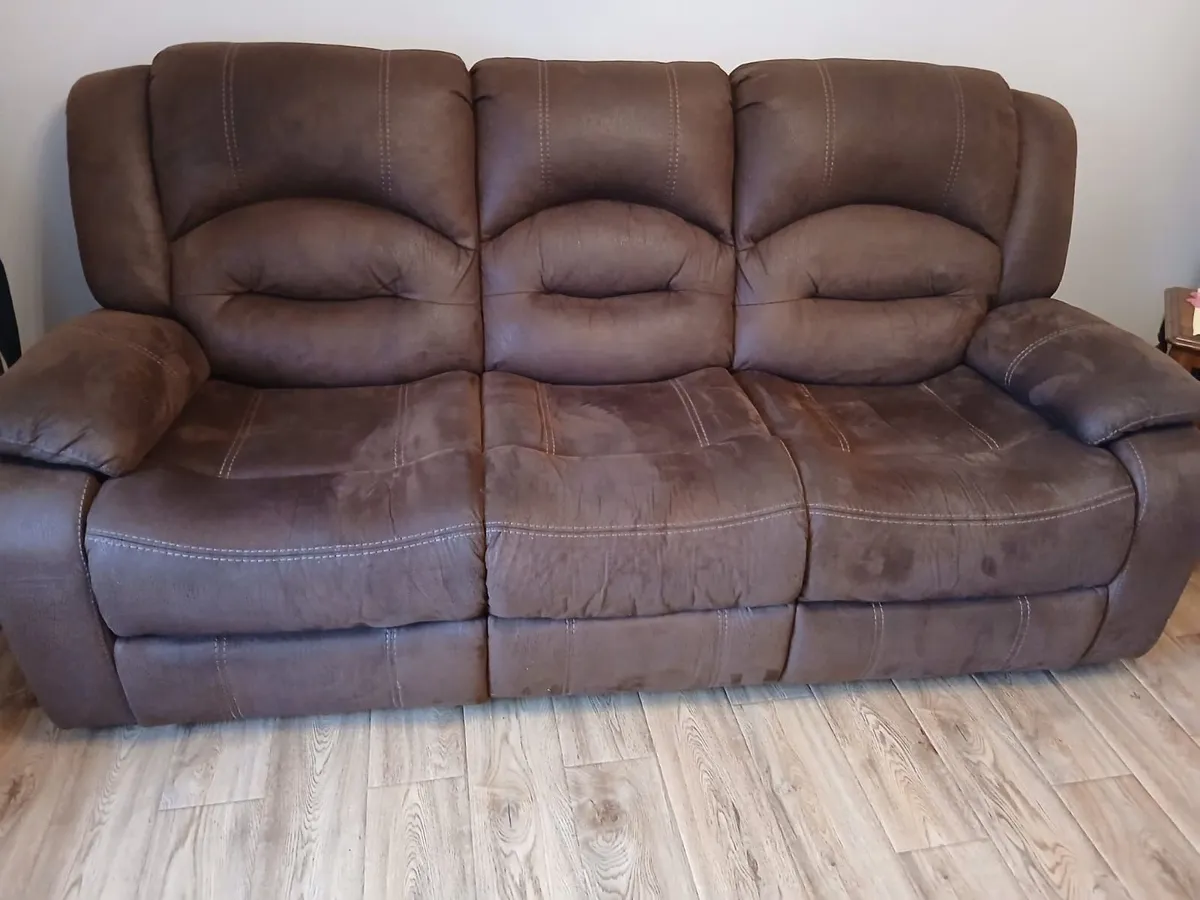 3 +1 recliner sofa - Image 3