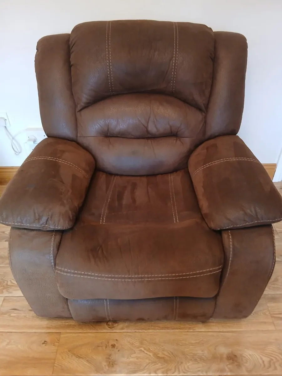 3 +1 recliner sofa - Image 4