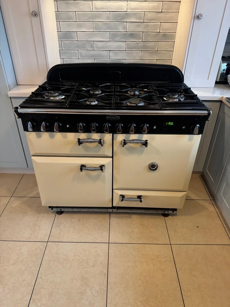 Range master 110 duel fuel gas +electric
