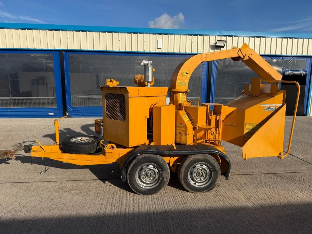BANDIT TWIN AXLE FAST TOW WOOD CHIPPER/SHREDDER - Image 3