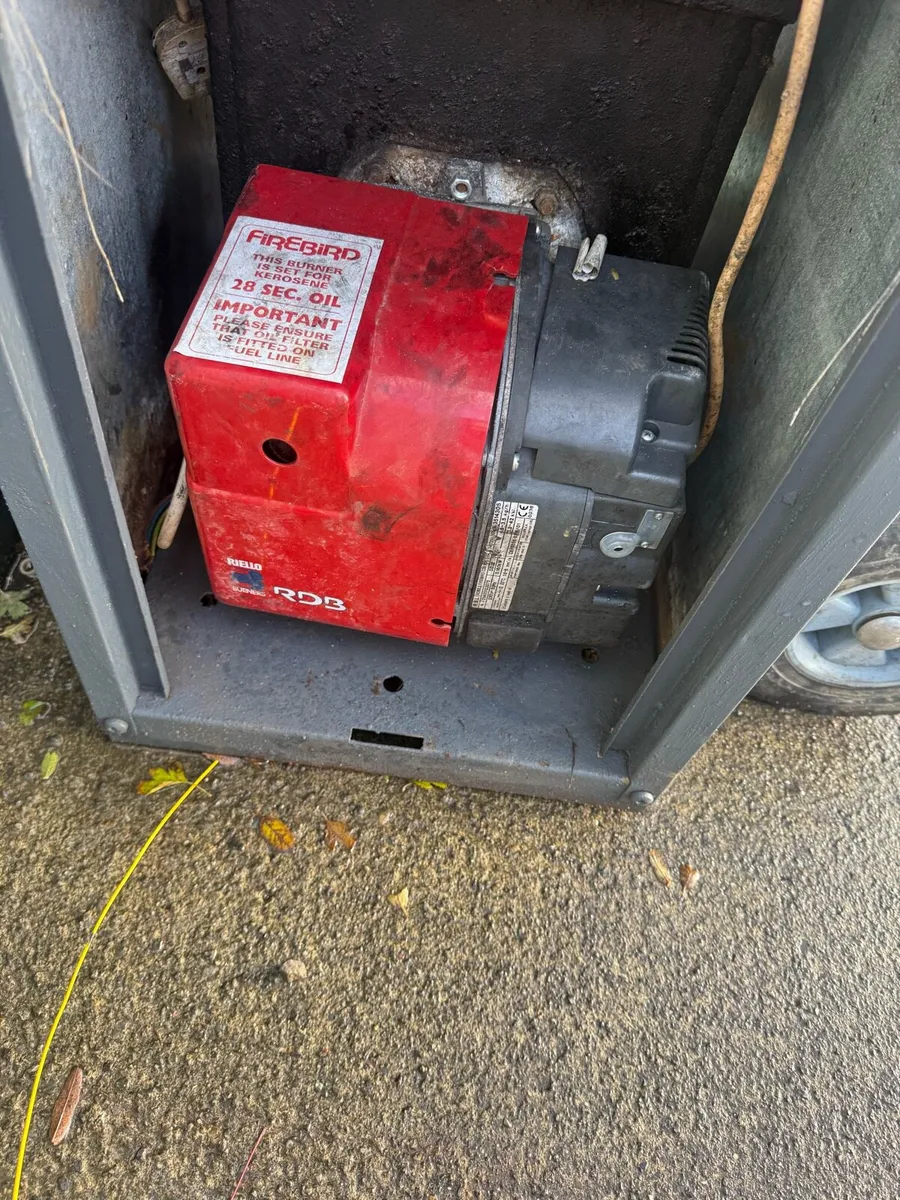 Oil boiler - Image 2