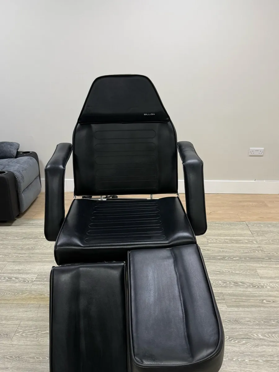 pedicure chair - Image 1
