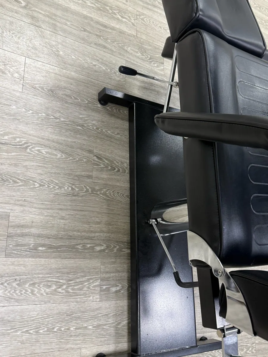 pedicure chair - Image 3