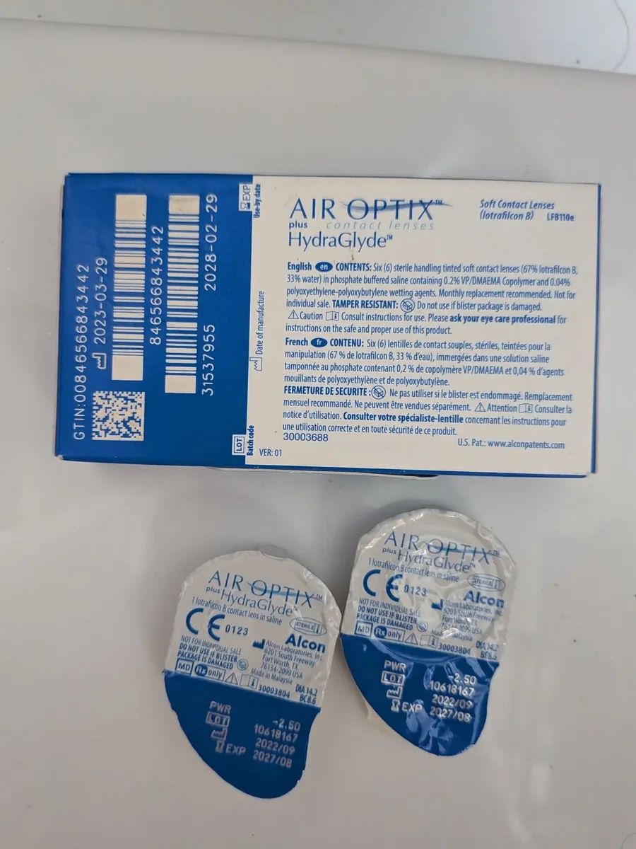 8 AirOptixplus HydraGlide MONTHLY contact lens 2.5 - Image 2
