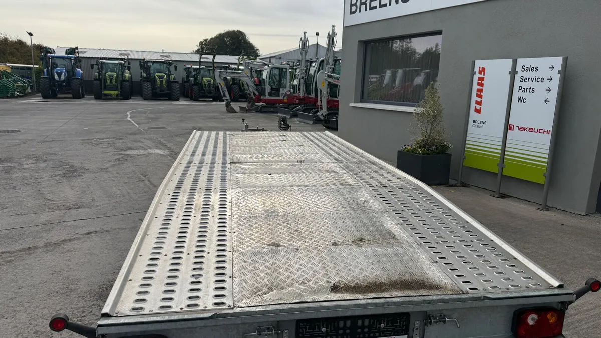 5m Beaver Tail Car Transporter - Image 3