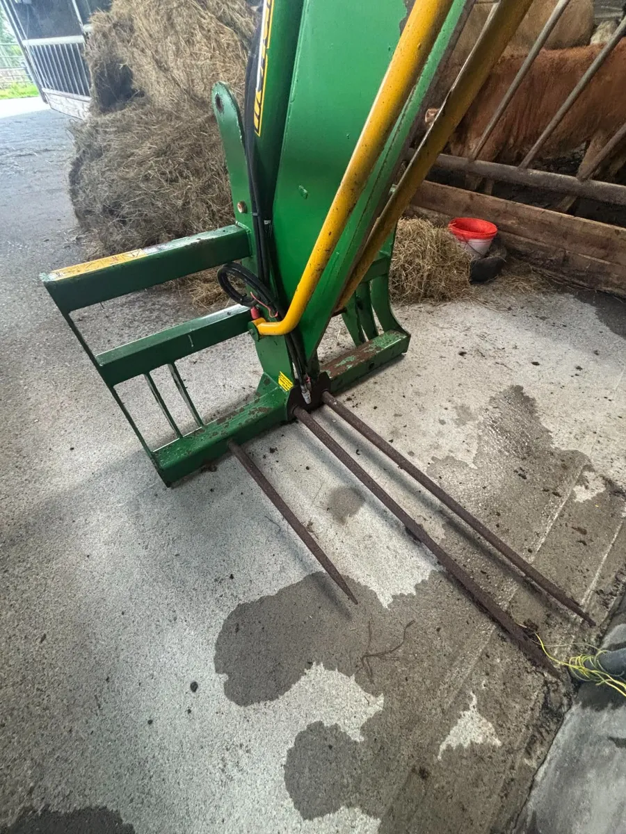 McHale Bale splitter - Image 3