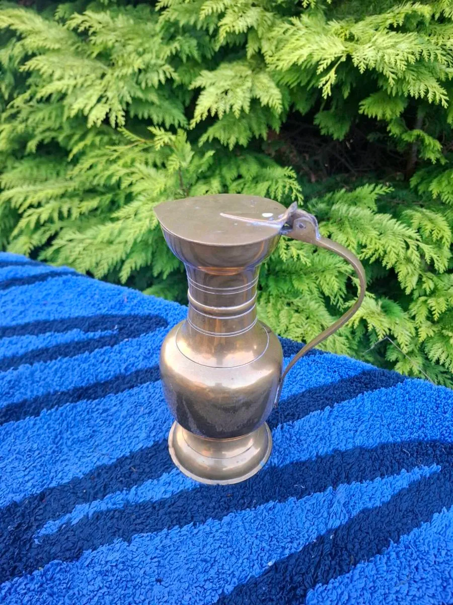 Brass water pitcher - Image 2