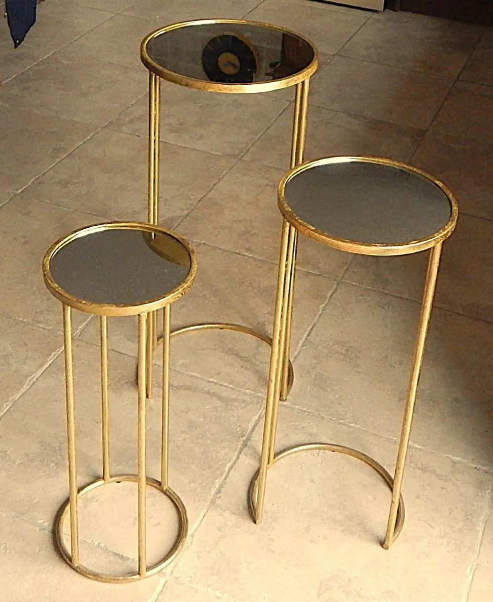 Nest of Metal Stands with Mirrored Glass Tops - Image 2