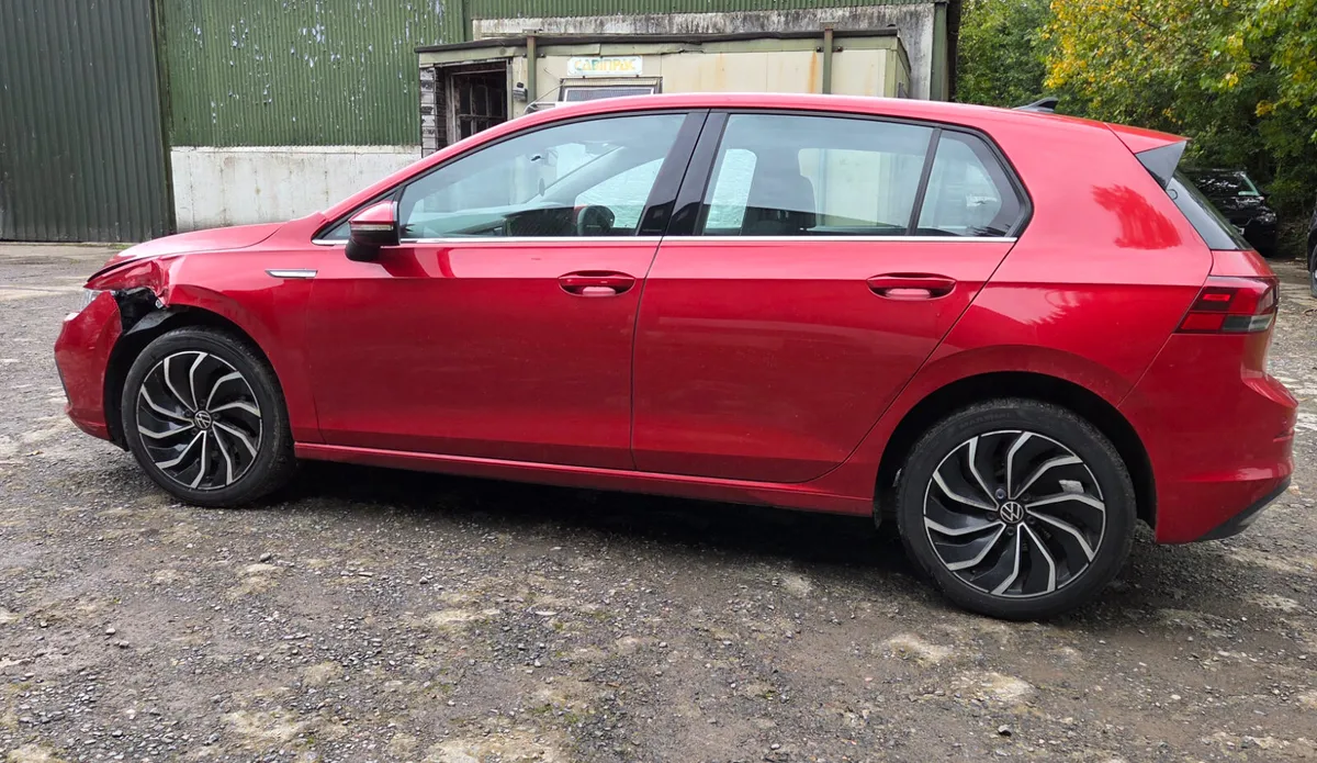 Volkswagen Golf 2021 1.5 eTSI 130HP Style DSG MHEV - Image 4