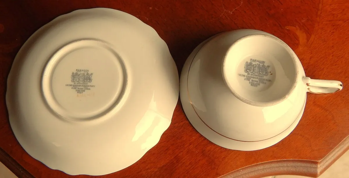 Vintage Paragon Fine Bone China Cups & Saucers - Image 4