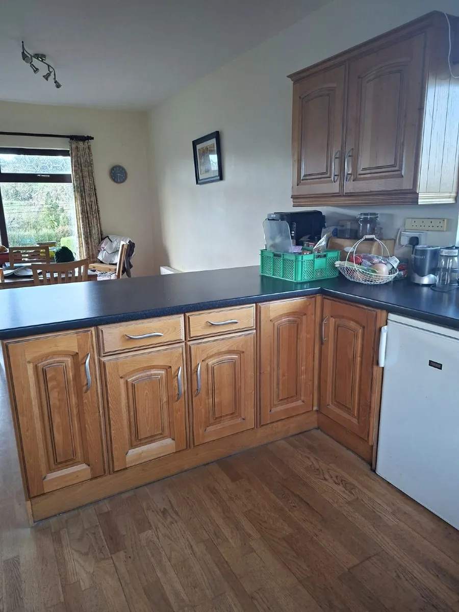 Chestnut Kitchen - Image 1