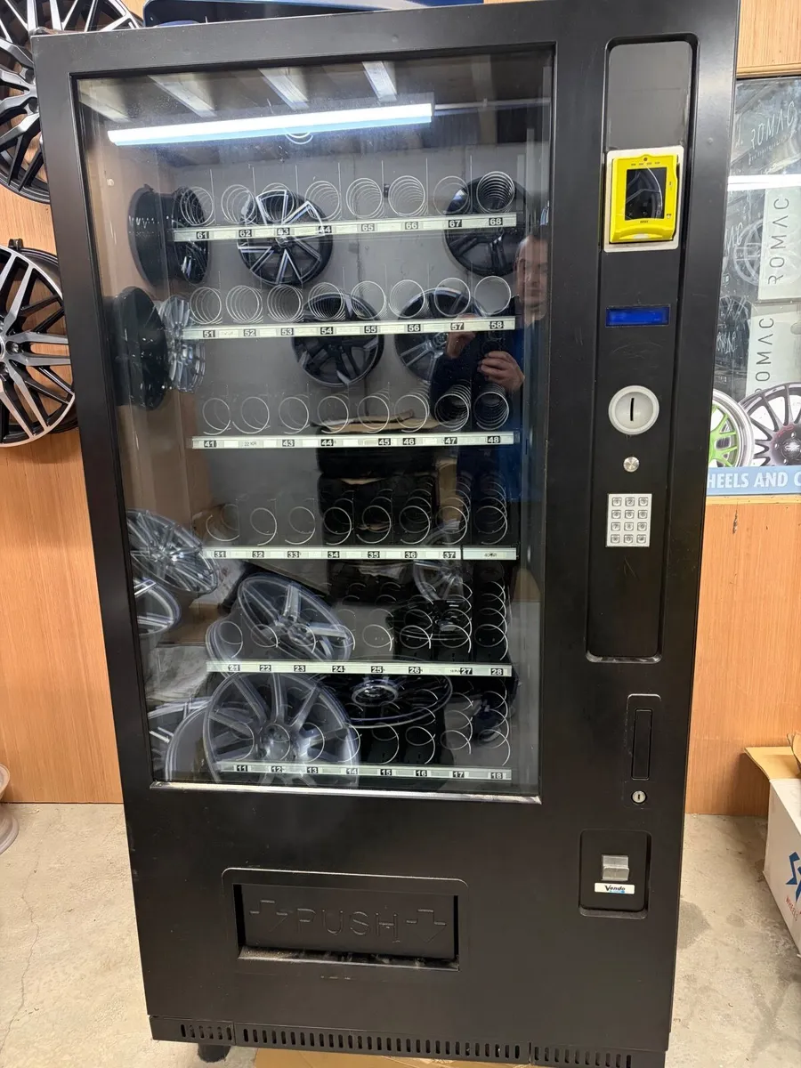 Vending Machine - Image 4
